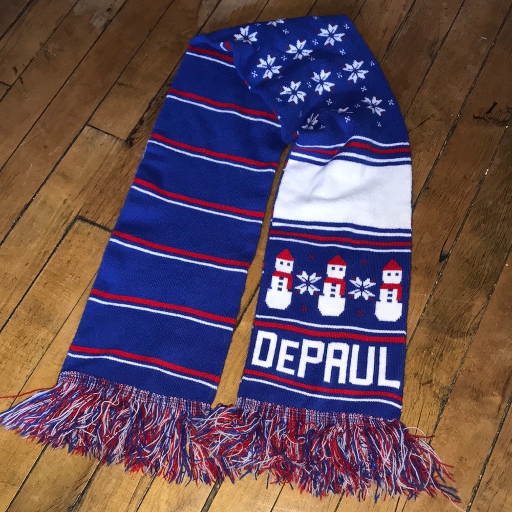 DePaul University’s Blue and White Snowman Scarf